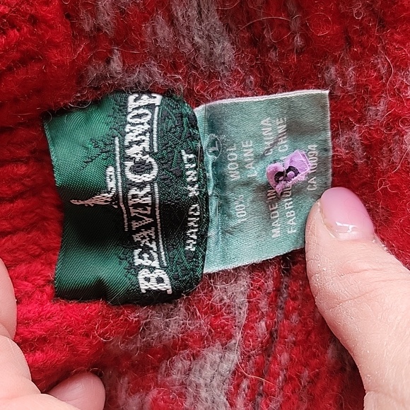 Vintage BEAVER CANOE Hand Knit Fair Isle Sweater - Picture 6 of 6